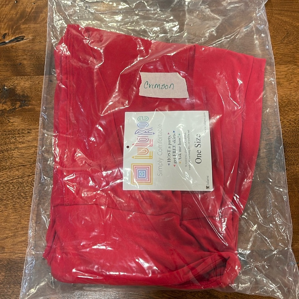 NWT Crimson Red LulaRoe OS Leggings